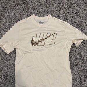 Nike Men's Cream Tee with Camouflage Logo